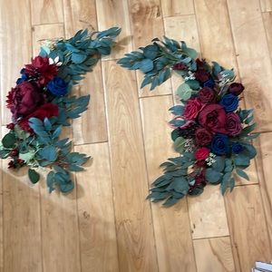 2 matching Ling’s Moments swag pieces